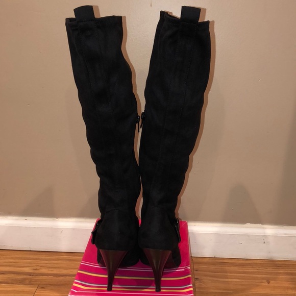 BCBGirls suede knee high boots - Picture 4 of 8